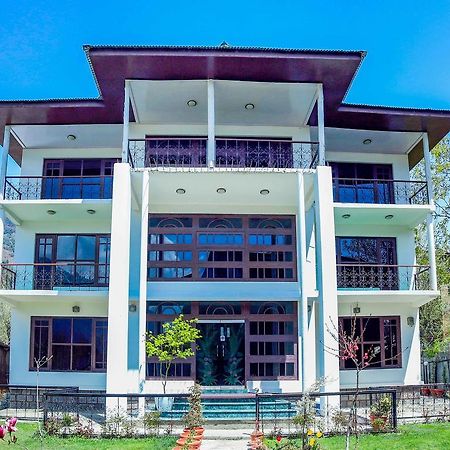 Premier Pahalgam Hotell Exteriör bild