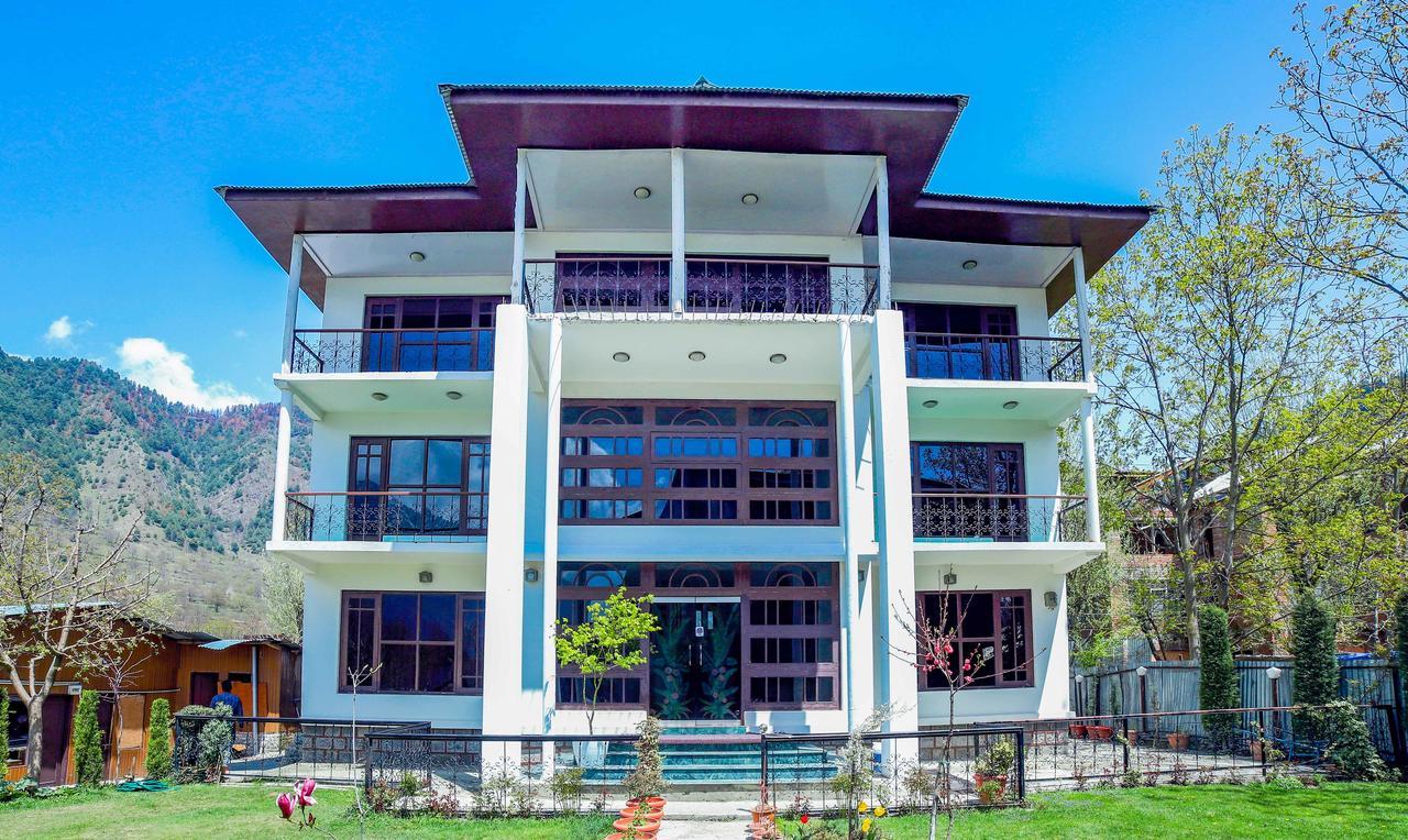 Premier Pahalgam Hotell Exteriör bild